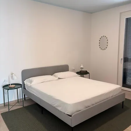 B&B 